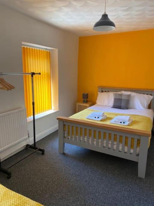 Goldcroft Villa Abertillery Екстериор снимка